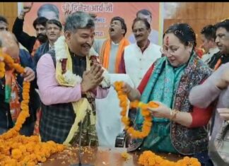 भाजपा ने दिनेश आर्य को राज्यसभा भेजकर दिया संगठन में योगदान का सम्मान… विधायक बनने की दावेदारी के बाद उच्च सदन तक पहुंचे आर्य… अंकित भंडारी मामले को लेकर क्या बोले.. रिपोर्ट- (सुनील भारती) ‘स्टार खबर’ नैनीताल..